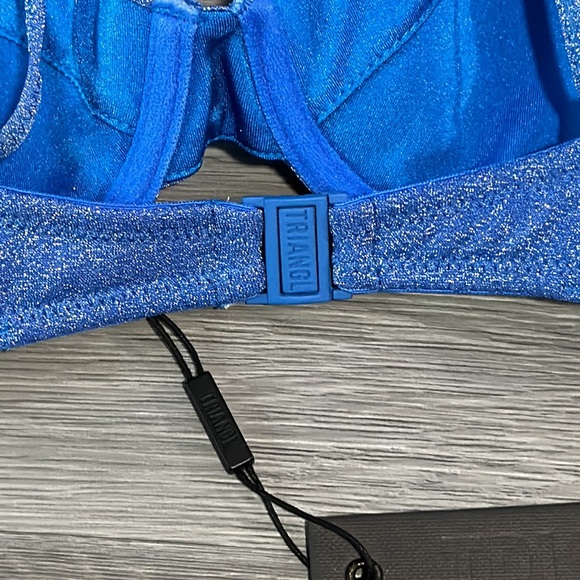 Blue sparkle swimsuit set with bag. - Picture 8 of 13